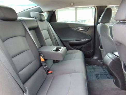 Used 2018 Chevrolet Malibu LS image 25