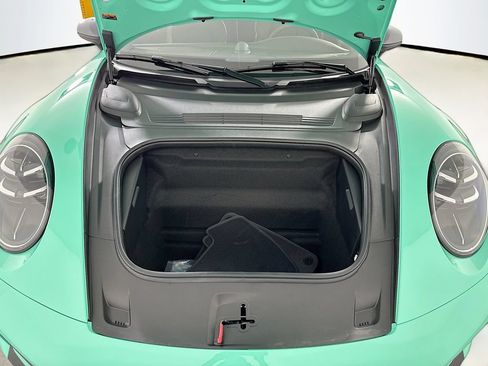 New 2026 Porsche 911 Carrera T RWD image 32