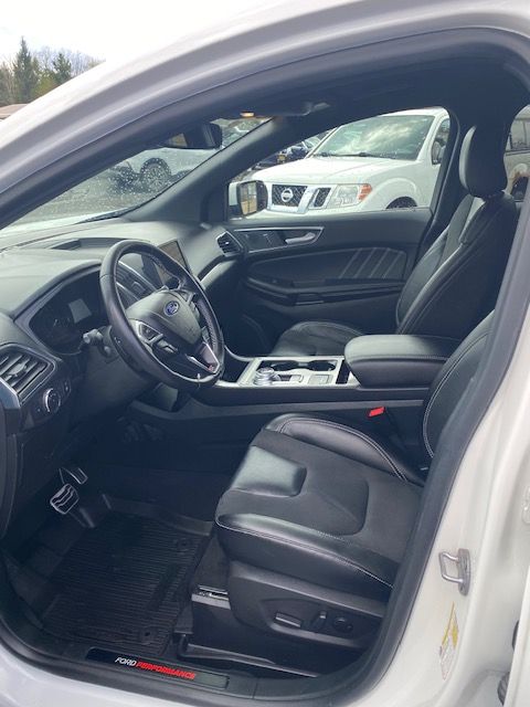 Used 2022 Ford Edge AWD ST image 17