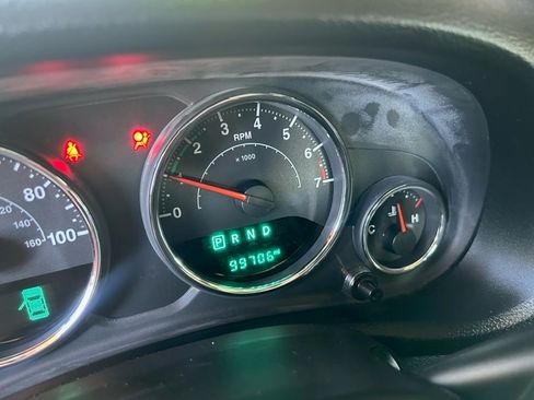 Used 2015 Jeep Wrangler Rubicon image 10