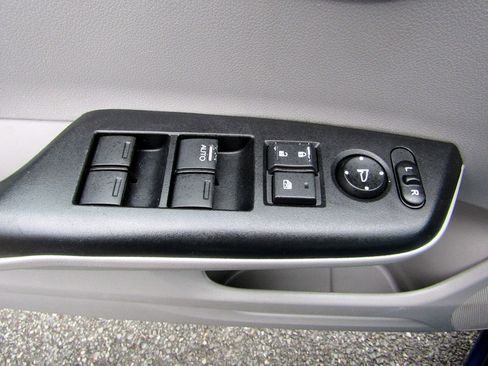 Used 2012 Honda Civic LX image 23