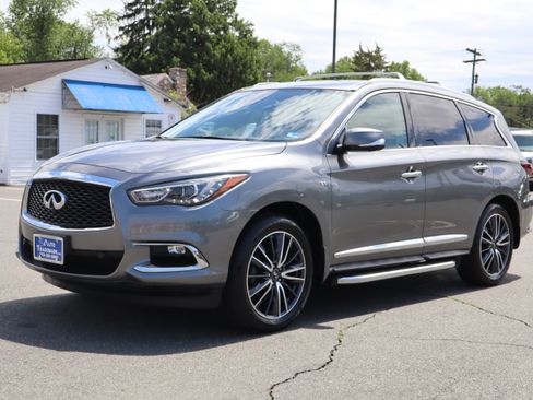 Used 2018 INFINITI QX60 w/ Premium Plus & Theater Pkgs AWD/4WD image 4