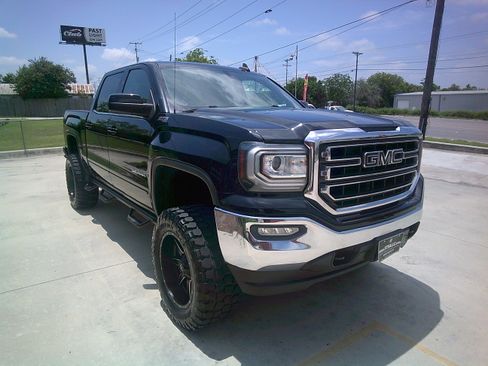 Used 2017 GMC Sierra 1500 SLE AWD/4WD image 5
