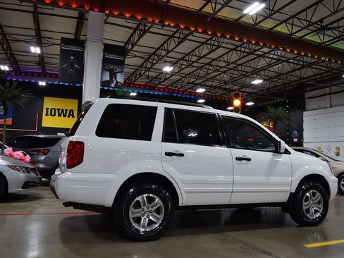 Used 2005 Honda Pilot EX image 8