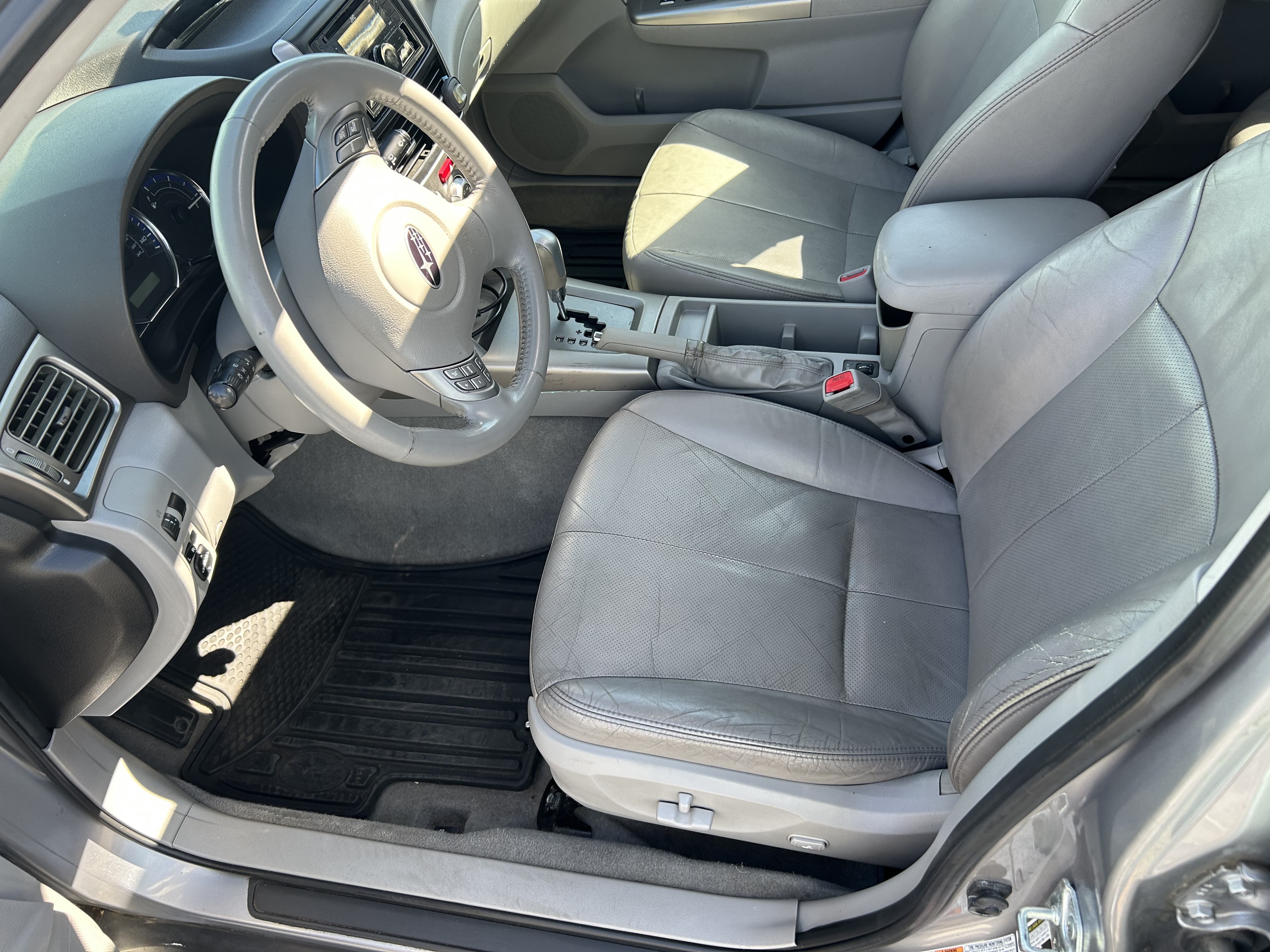Used 2010 Subaru Forester 2.5X Limited AWD/4WD image 5