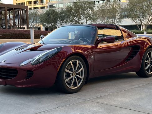 Used 2005 Lotus Elise image 2