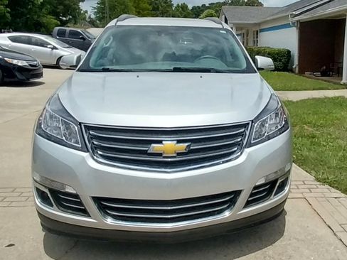 Used 2015 Chevrolet Traverse AWD LTZ image 8