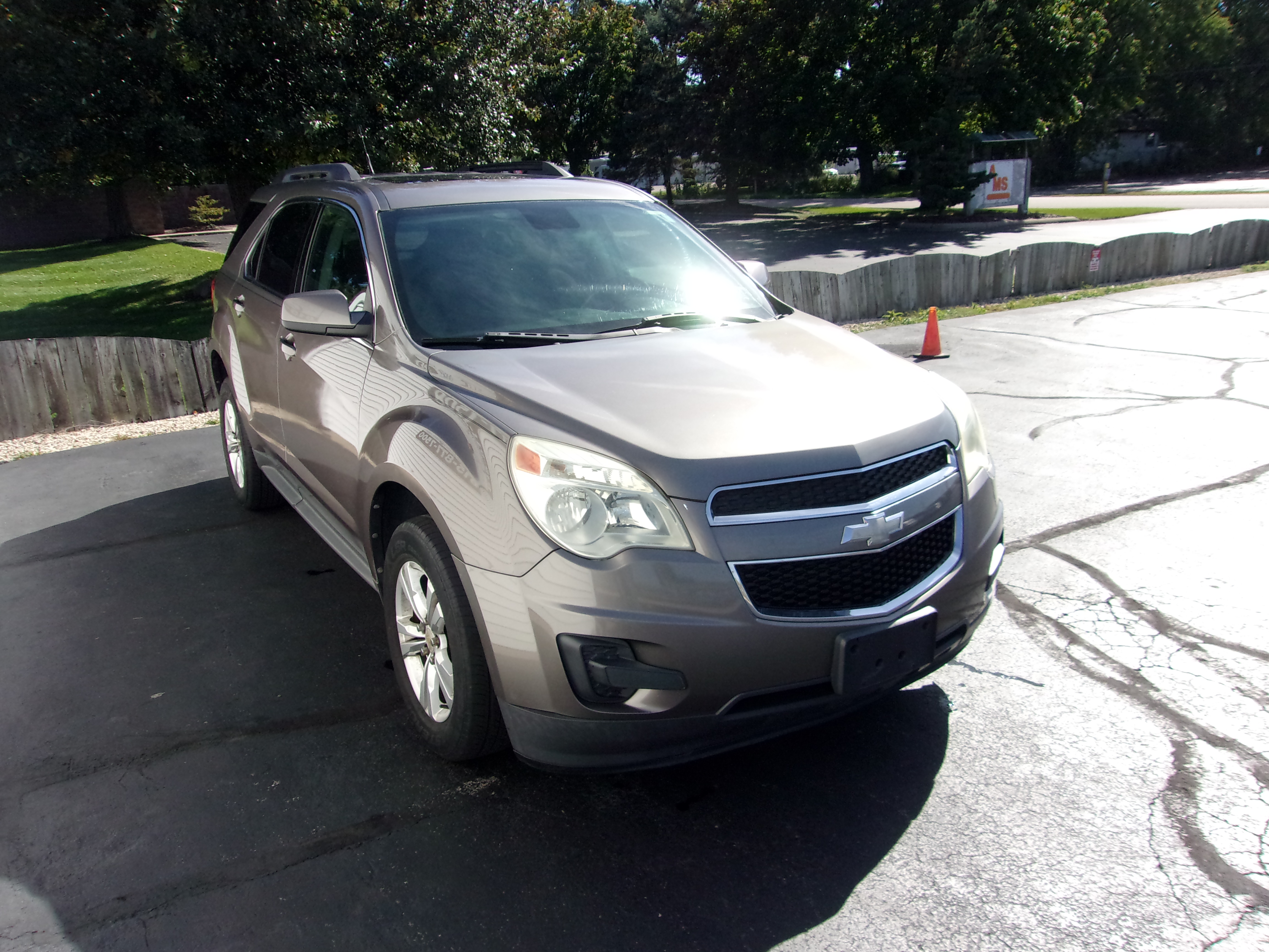 Used 2012 Chevrolet Equinox AWD LT image 2