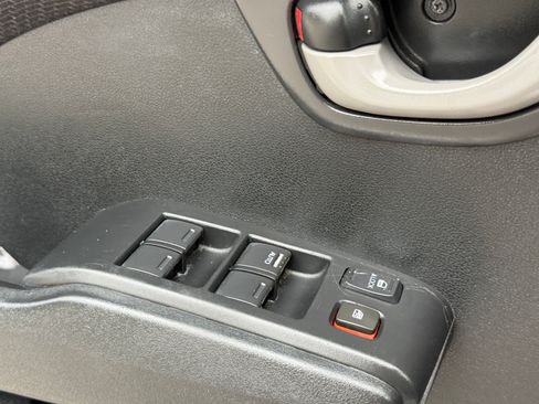 Used 2013 Honda Fit Sport image 51