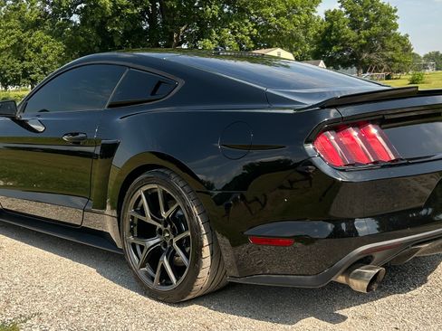 Used 2015 Ford Mustang GT Coupe RWD image 4