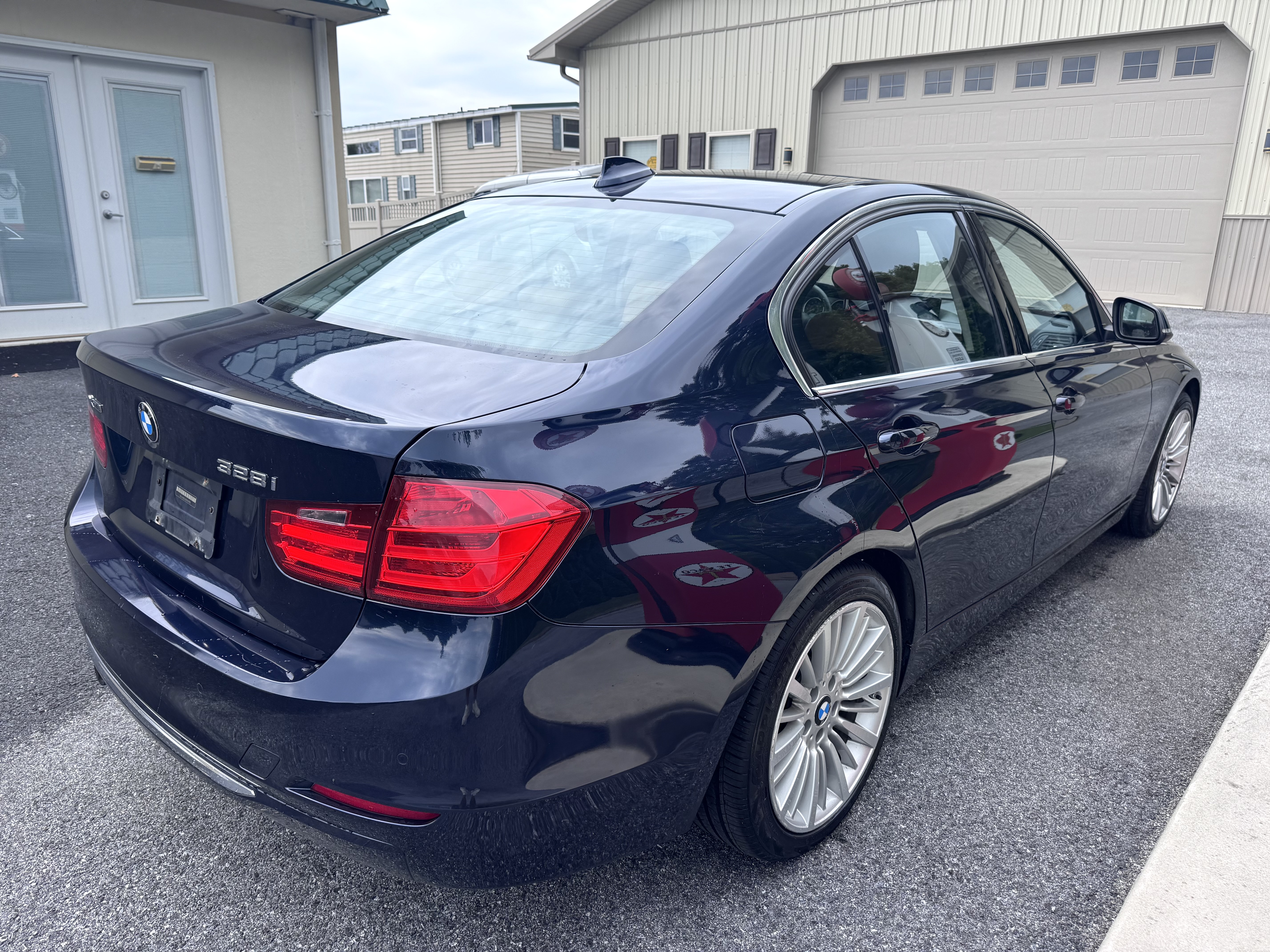 Used 2015 BMW 328i xDrive Sedan AWD/4WD image 5