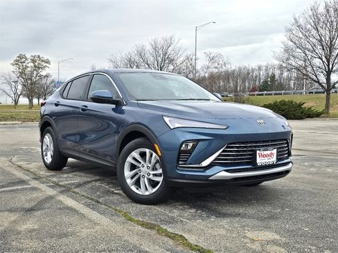 New 2026 Buick Envista Preferred image 2