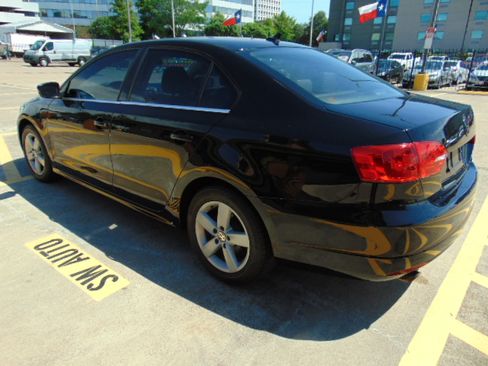 Used 2014 Volkswagen Jetta TDI image 5
