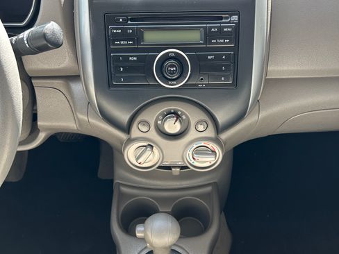 Used 2012 Nissan Versa image 16