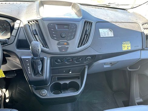 Used 2018 Ford Transit 250 138 RWD image 35