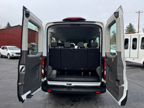 Used 2022 Ford Transit 350 XLT image 28