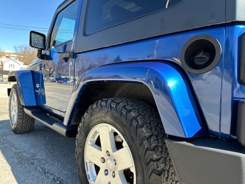 Used 2010 Jeep Wrangler Sahara image 7