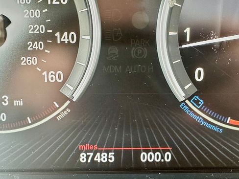 Used 2015 BMW X5 xDrive50i AWD/4WD image 31