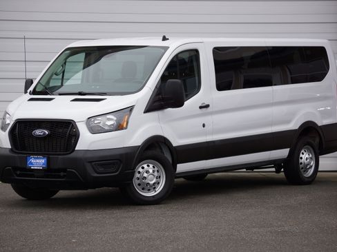 Used 2023 Ford Transit 350 XL image 1