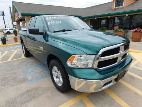 Used 2018 RAM 1500 ST image 1