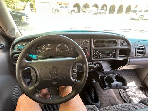 Used 1999 Dodge Ram 2500 Truck 4x4 Quad Cab image 21