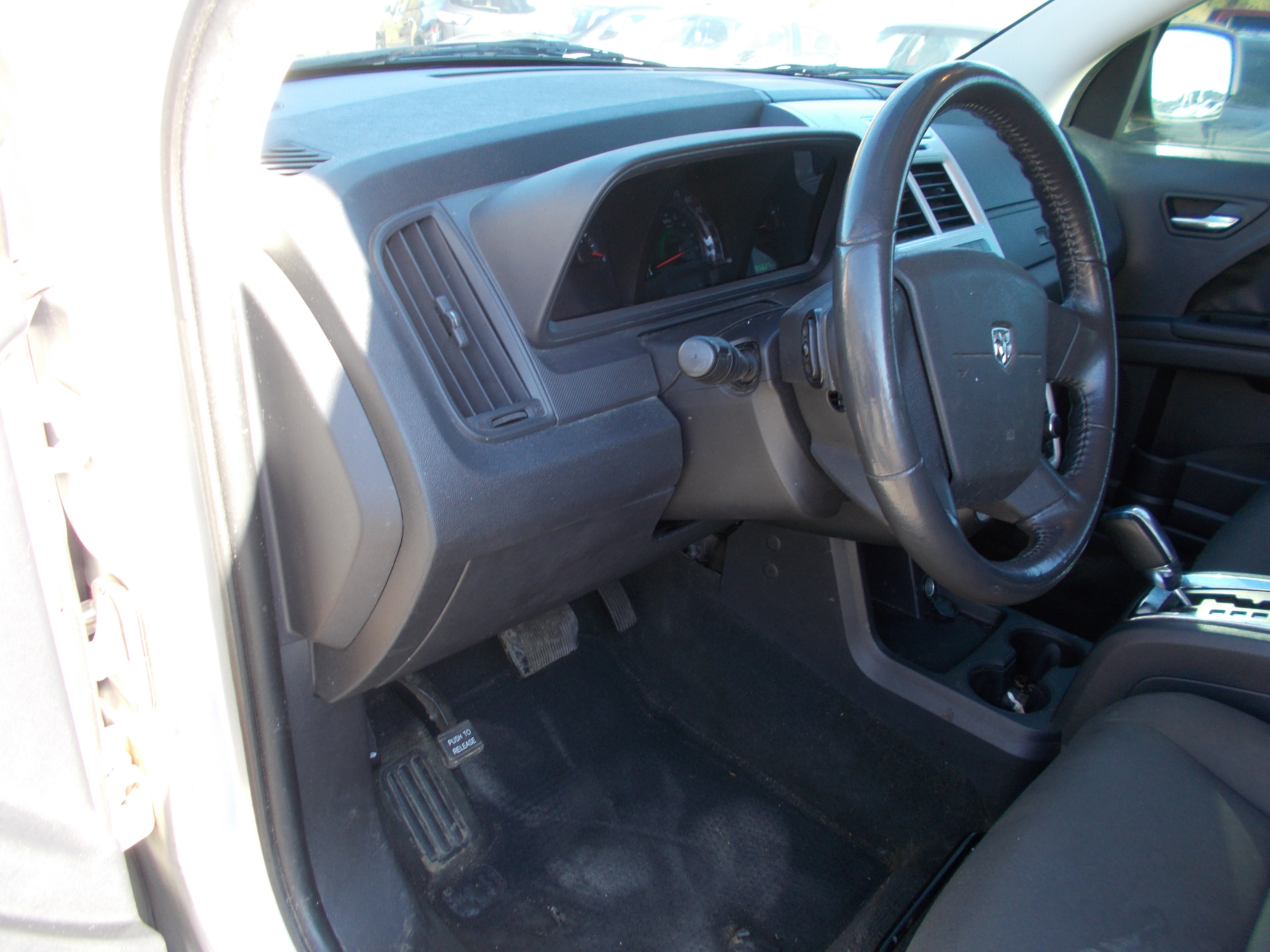 Used 2010 Dodge Journey 2WD SE image 6