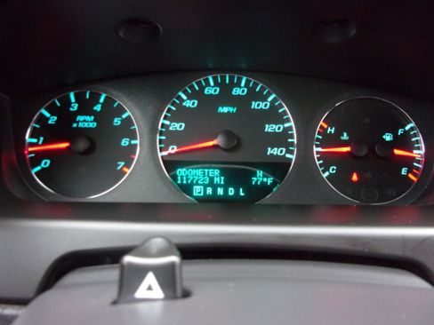 Used 2012 Chevrolet Impala LT FWD image 12