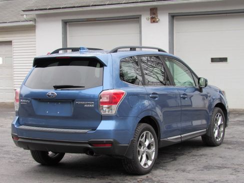 Used 2017 Subaru Forester 2.5i Touring image 8