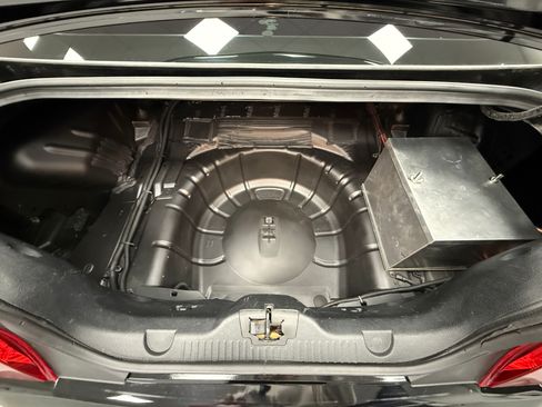 Used 2012 Ford Mustang GT image 28