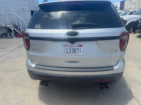 Used 2019 Ford Explorer 4WD Sport image 5