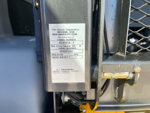 Used 2019 Ford Transit 350 XL image 8