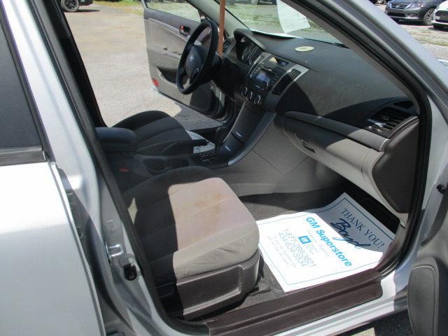 Used 2010 Hyundai Sonata GLS FWD image 21