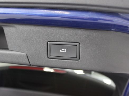 Used 2022 Volkswagen ID.4 Pro S image 37