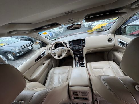 Used 2013 Nissan Pathfinder image 4