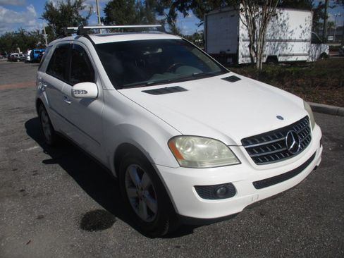 Used 2006 Mercedes-Benz ML 500 image 4