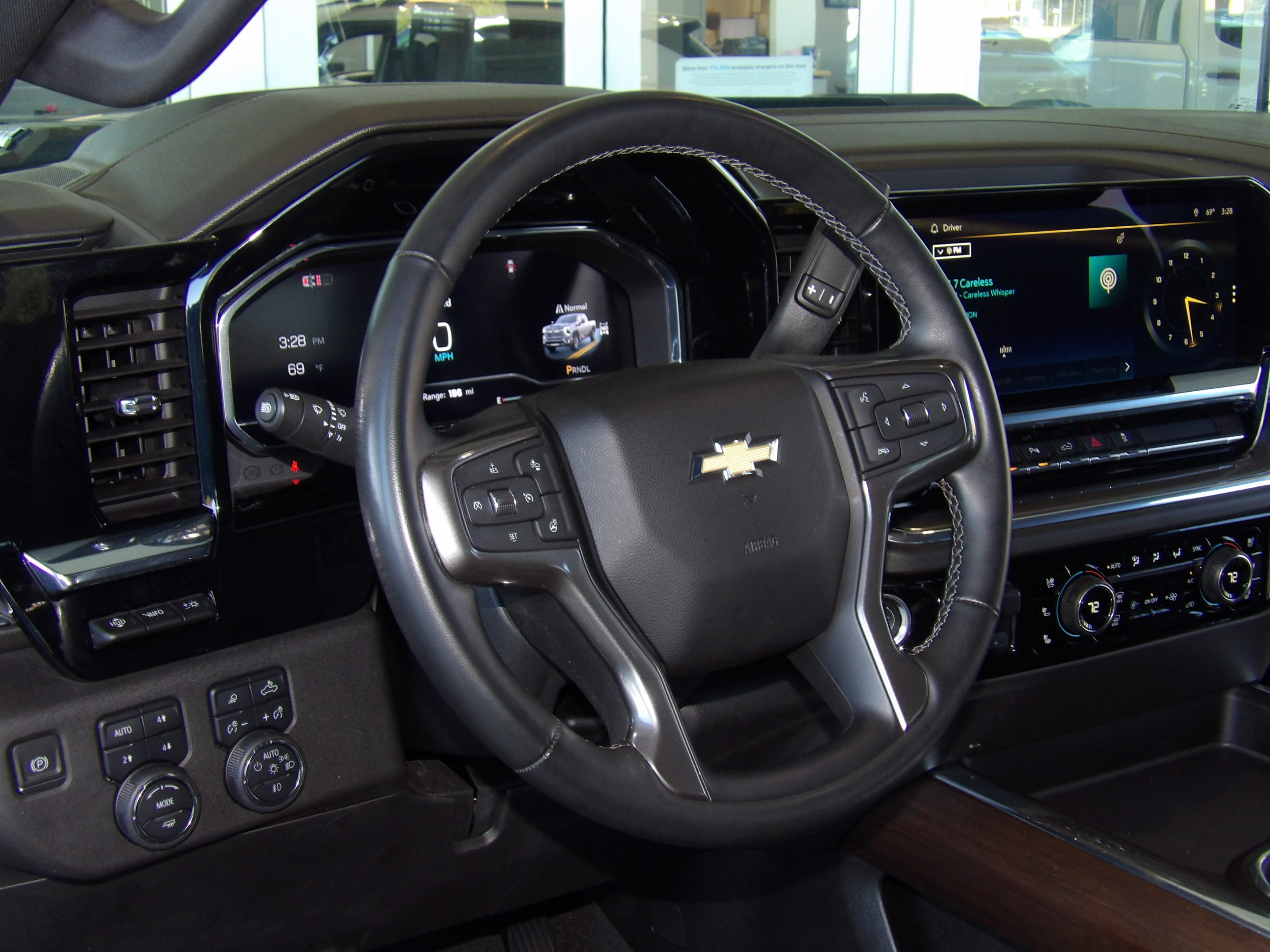 Used 2024 Chevrolet Silverado 3500 4x4 Crew Cab High Country image 22