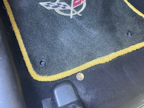 Used 1998 Chevrolet Corvette image 17