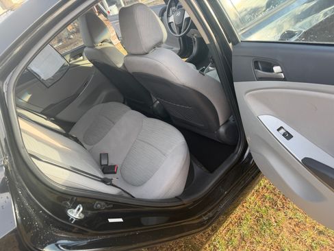 Used 2016 Hyundai Accent SE image 47