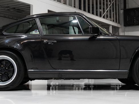 Used 1989 Porsche 911 Carrera image 13