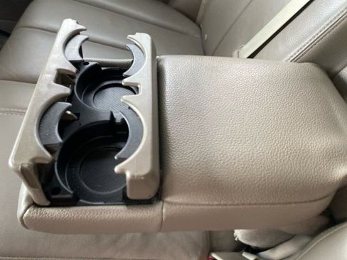 Used 2007 Mitsubishi Endeavor SE image 19