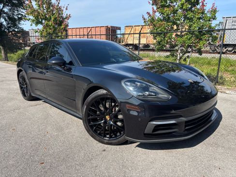 Used 2018 Porsche Panamera 4S Sport Turismo AWD/4WD image 2