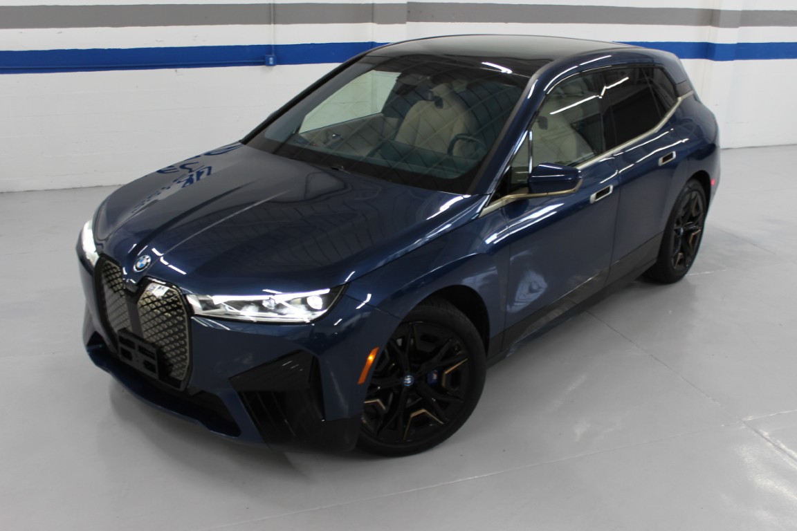 Used 2024 BMW iX M60 AWD/4WD image 4