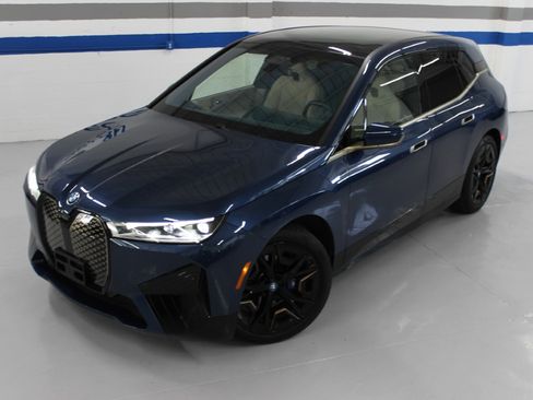 Used 2024 BMW iX M60 AWD/4WD image 4