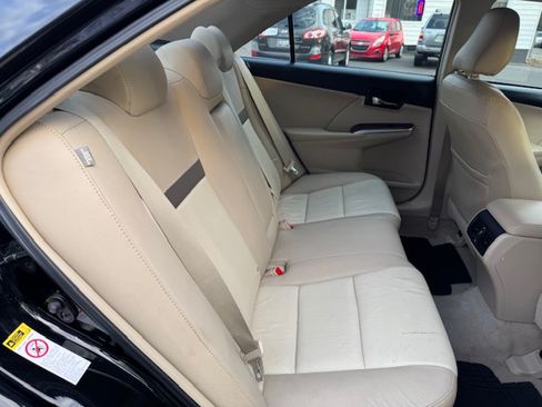 Used 2012 Toyota Camry XLE image 11