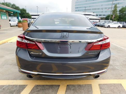 Used 2017 Honda Accord Sport Special Edition Sedan image 6