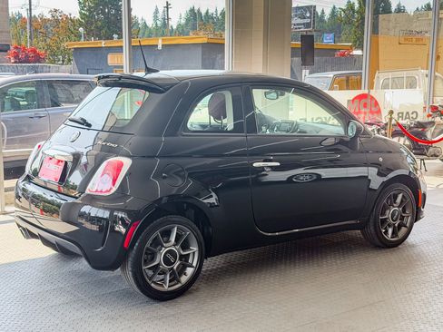 Used 2019 FIAT 500 Pop Hatchback FWD image 4