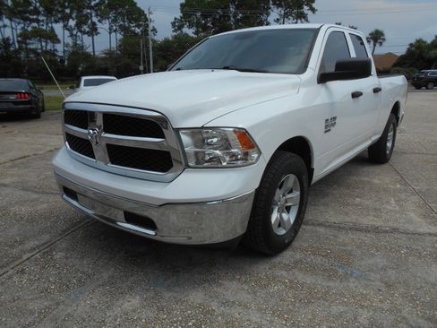 Used 2020 RAM 1500 Tradesman RWD image 3