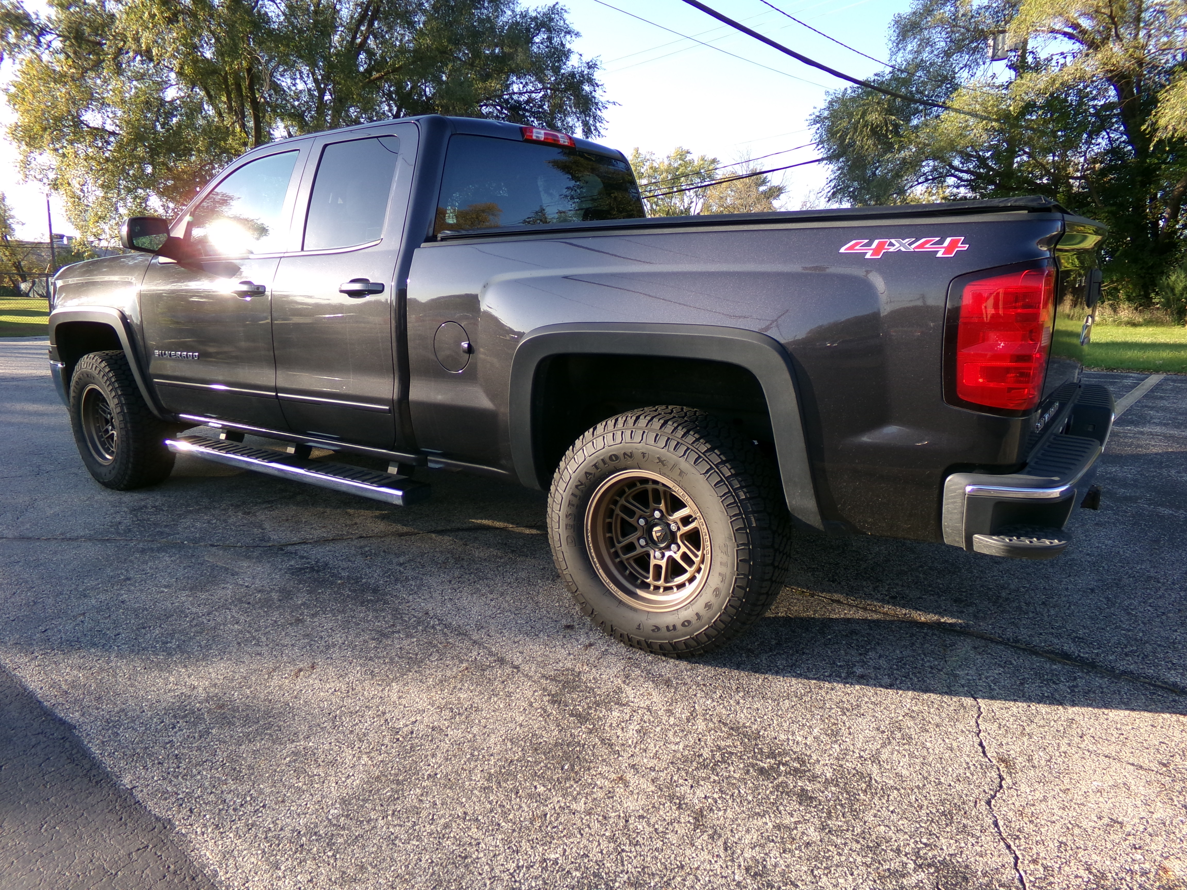 Used 2015 Chevrolet Silverado 1500 4x4 Double Cab LT image 10