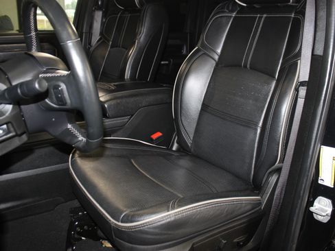 Used 2023 RAM 3500 Limited image 24