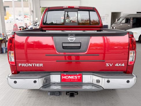 Used 2020 Nissan Frontier SV image 5